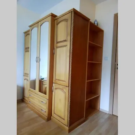 Lägenhet Тихая Гавань. Slăntjev Brjag